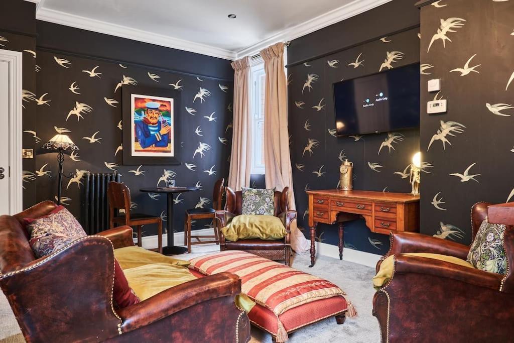 The Snug @ Clarence Apartment Londonderry Bagian luar foto