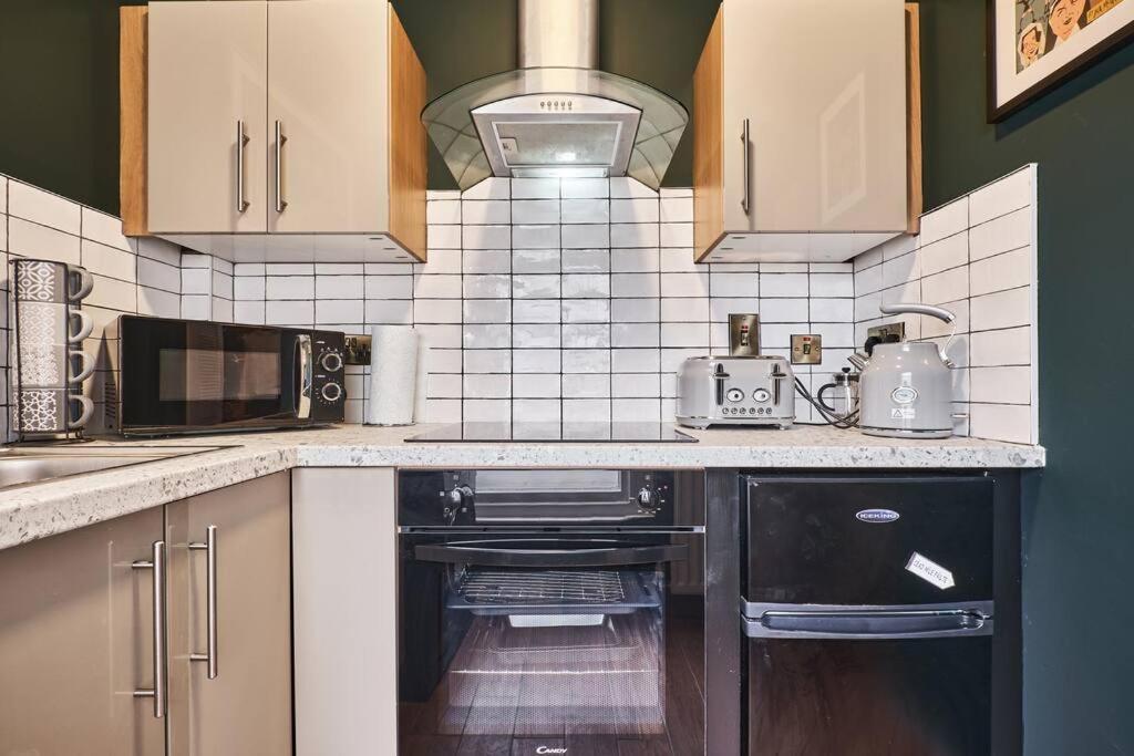 The Snug @ Clarence Apartment Londonderry Bagian luar foto